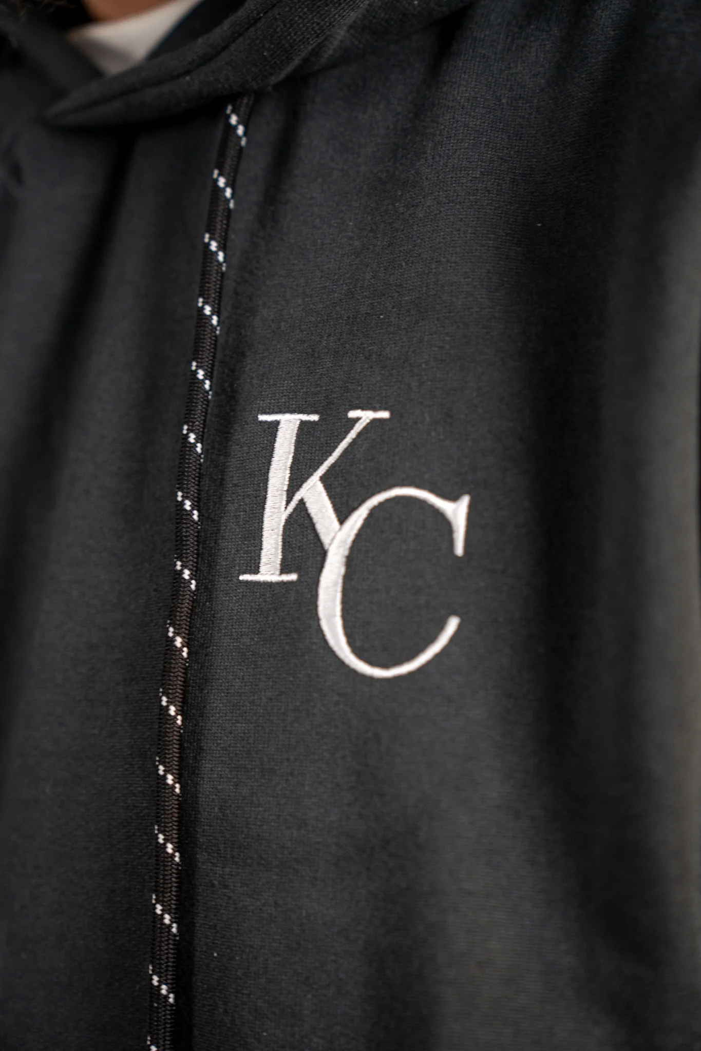 Hoodie Monogram Noir - Image 3