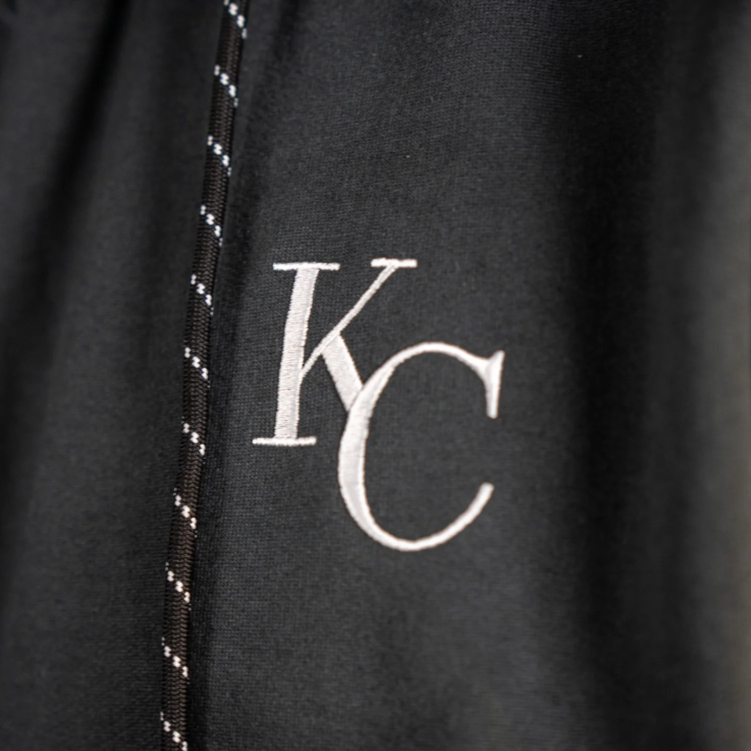 Hoodie Monogram Noir - Image 8